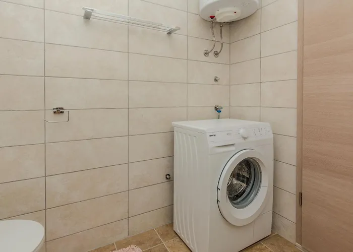 House Ella Apartment