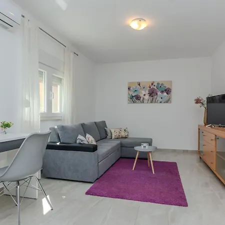 Apartman House Ella Privlaka (Zadar)